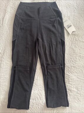 Women High-Rise Dark Gray Active Leggings with Side Pockets